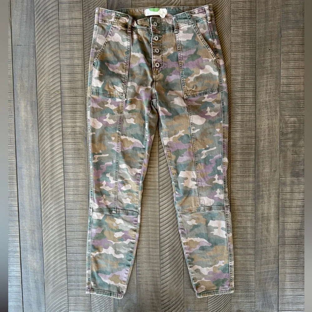Anthropologie Jefferson Slim Fit Utility Camo Button Fly Jeans Women’s Size 30